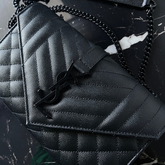 SAINT LAURENT SMALL ENVELOPE IN QUILTED GRAIN DE POUDRE EMBOSSED LEATHER - Picture 11 of 12